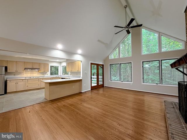 8425 MAUSEN LN, La Plata, MD 20646