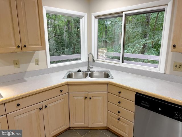 8425 MAUSEN LN, La Plata, MD 20646
