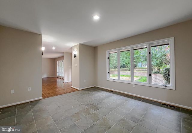 8425 MAUSEN LN, La Plata, MD 20646