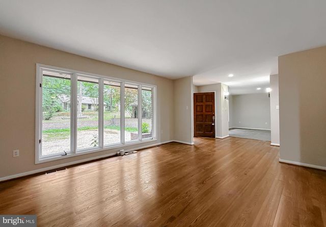 8425 MAUSEN LN, La Plata, MD 20646