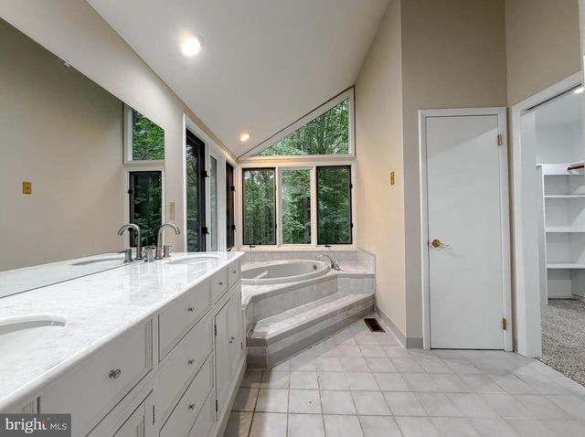8425 MAUSEN LN, La Plata, MD 20646