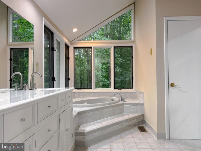 8425 MAUSEN LN, La Plata, MD 20646