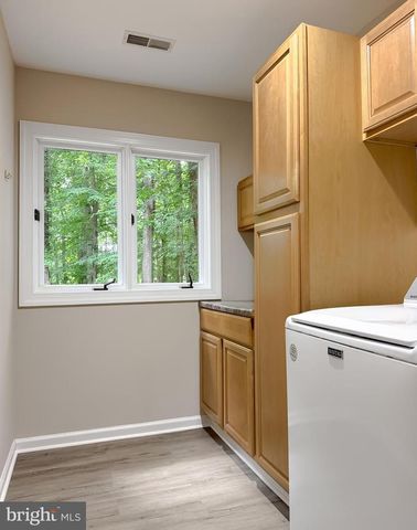 8425 MAUSEN LN, La Plata, MD 20646