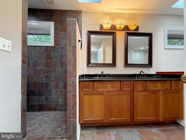 8425 MAUSEN LN, La Plata, MD 20646