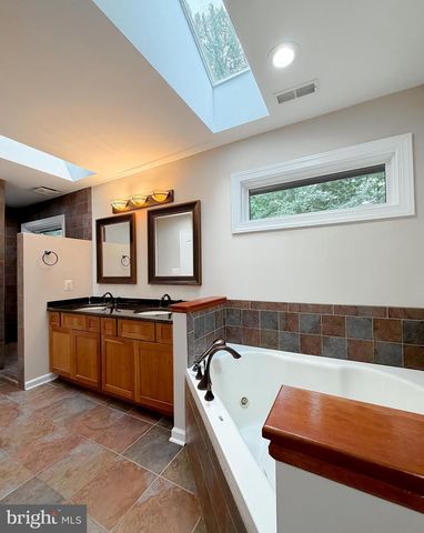 8425 MAUSEN LN, La Plata, MD 20646