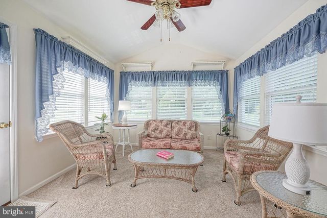 217 GAUNT DR, Mickleton, NJ 08056