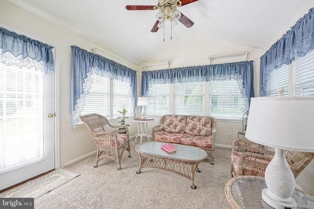 217 GAUNT DR, Mickleton, NJ 08056