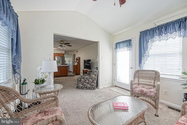 217 GAUNT DR, Mickleton, NJ 08056