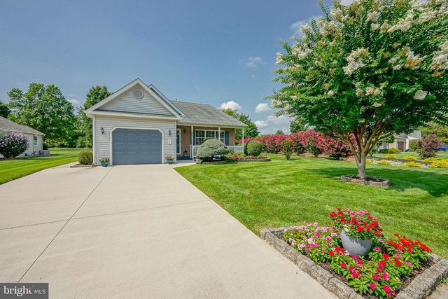 217 GAUNT DR, Mickleton, NJ 08056