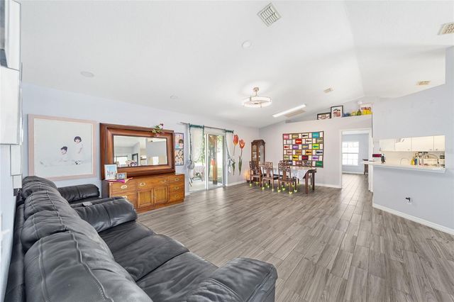 6880 SE 103RD PLACE, Belleview, FL 34420