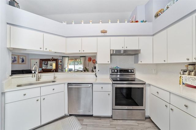 6880 SE 103RD PLACE, Belleview, FL 34420