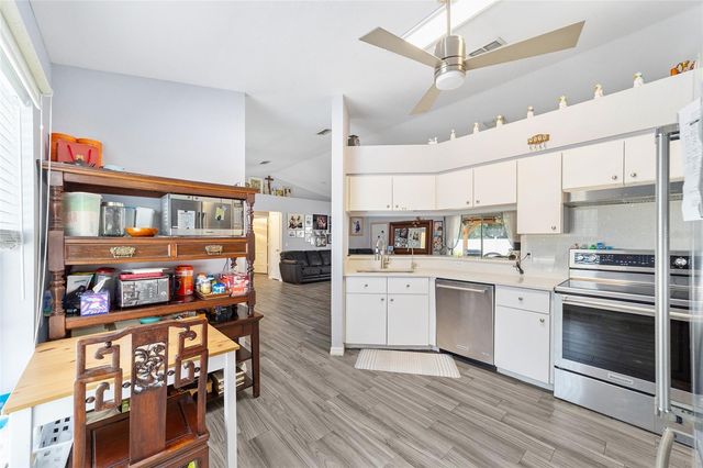 6880 SE 103RD PLACE, Belleview, FL 34420