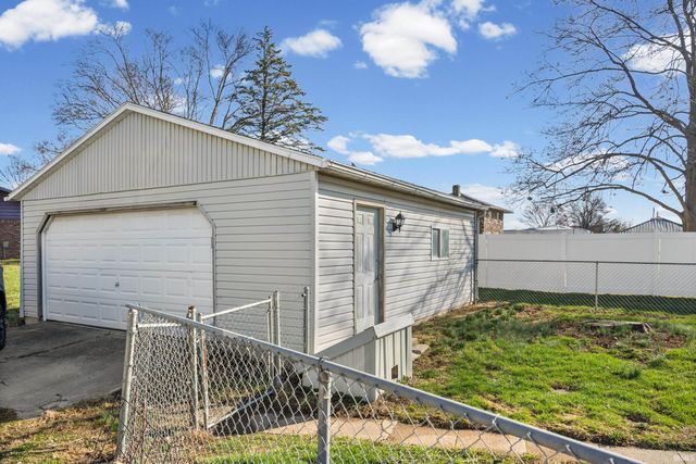 316 E Jackson Street, Mulberry, IN 46058