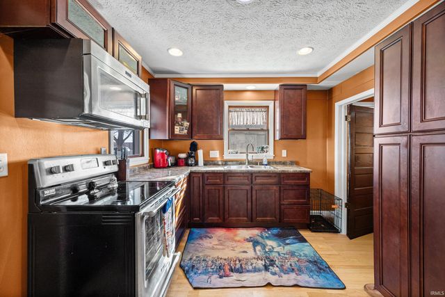 316 E Jackson Street, Mulberry, IN 46058