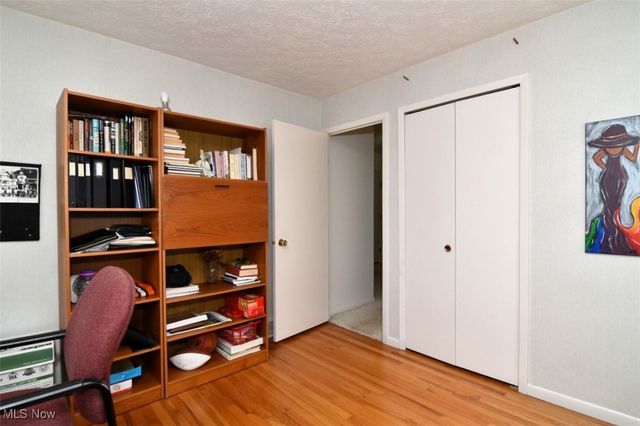 5387 Blue Bell Drive, Lyndhurst, OH 44124