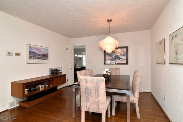 5387 Blue Bell Drive, Lyndhurst, OH 44124