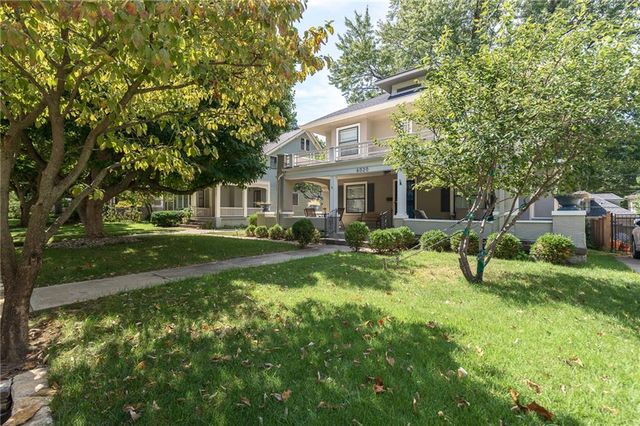 6020 McGee Street, Kansas City, MO 64113