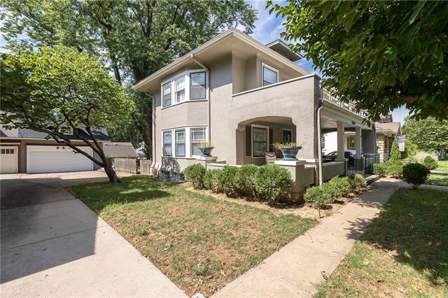 6020 McGee Street, Kansas City, MO 64113