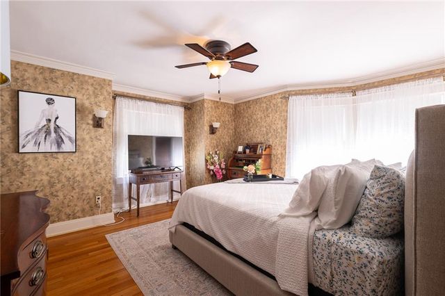 6020 McGee Street, Kansas City, MO 64113