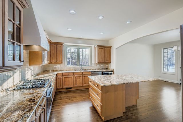 1161 Gavin Court, Lake Forest, IL 60045