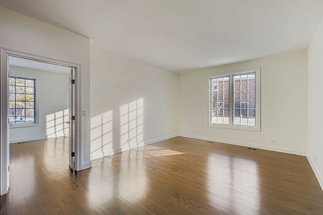 1161 Gavin Court, Lake Forest, IL 60045