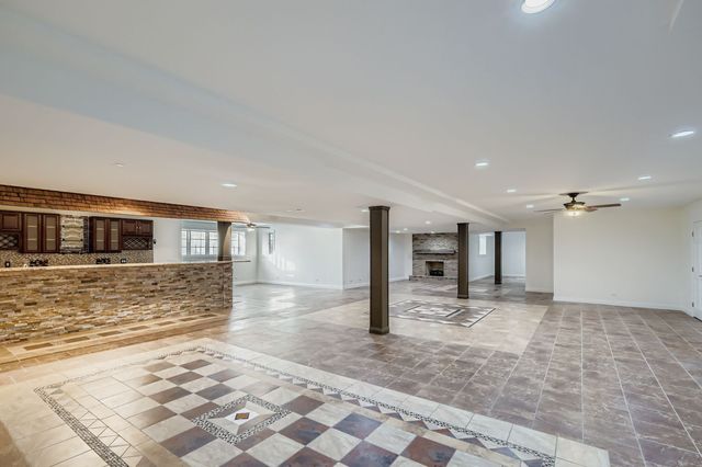 1161 Gavin Court, Lake Forest, IL 60045