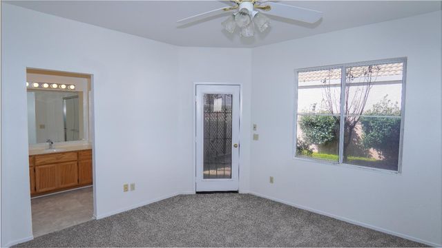 3140 E Laguna Ct, Elk Grove, CA 95758