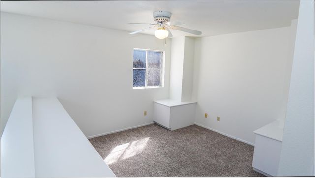 3140 E Laguna Ct, Elk Grove, CA 95758