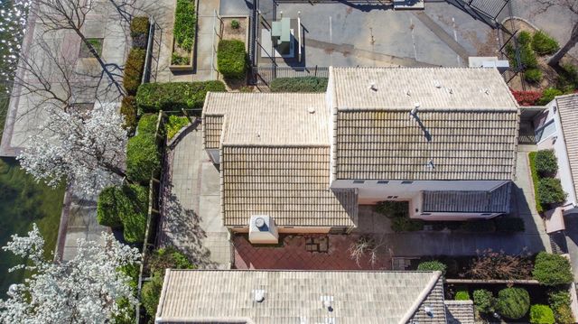 3140 E Laguna Ct, Elk Grove, CA 95758