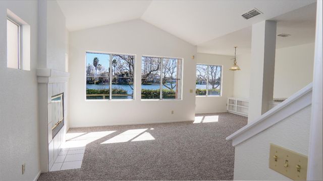 3140 E Laguna Ct, Elk Grove, CA 95758