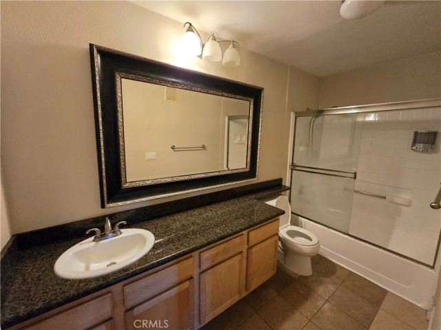 2275 Del Mar Way 106, Corona, CA 92882