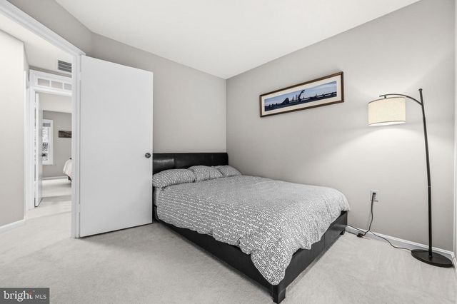 11938 SENTINEL POINT CT, Reston, VA 20191