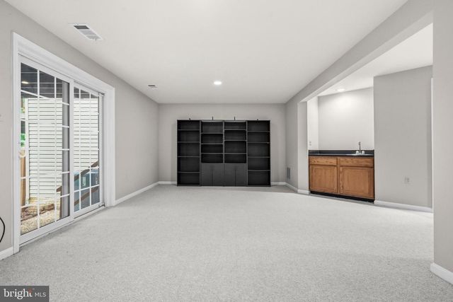 11938 SENTINEL POINT CT, Reston, VA 20191