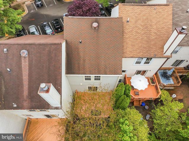 11938 SENTINEL POINT CT, Reston, VA 20191