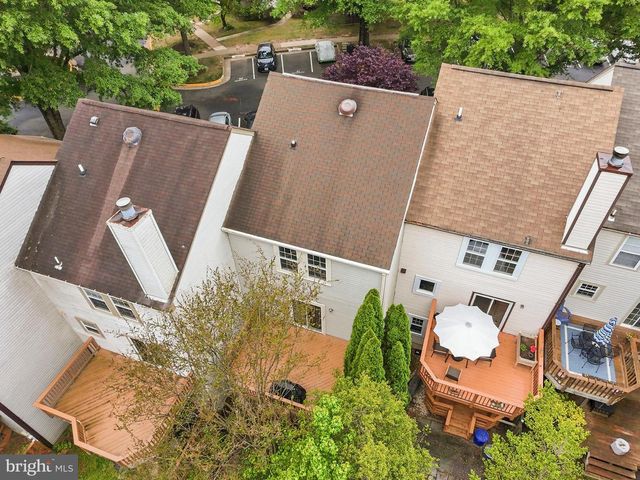 11938 SENTINEL POINT CT, Reston, VA 20191
