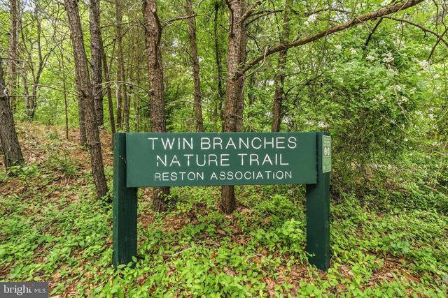 11938 SENTINEL POINT CT, Reston, VA 20191