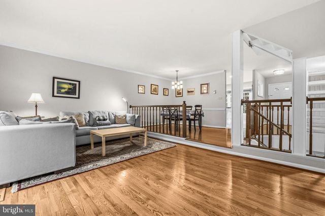 11938 SENTINEL POINT CT, Reston, VA 20191