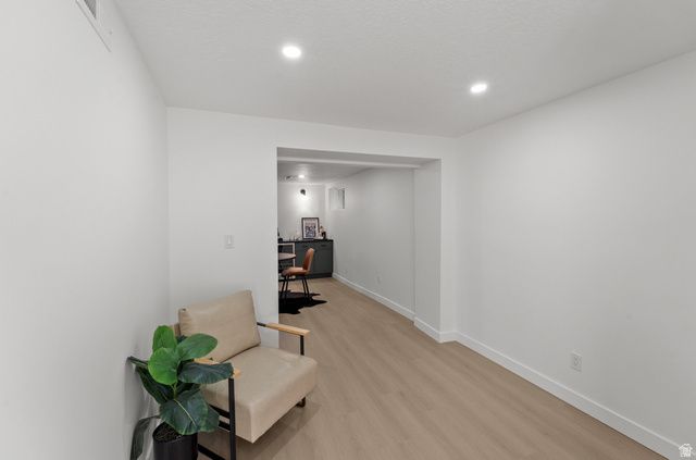 3020 E MIDDLETON WAY, Holladay, UT 84124