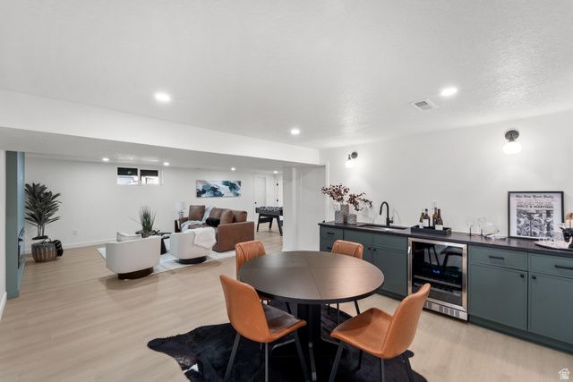 3020 E MIDDLETON WAY, Holladay, UT 84124