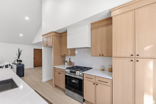 3020 E MIDDLETON WAY, Holladay, UT 84124