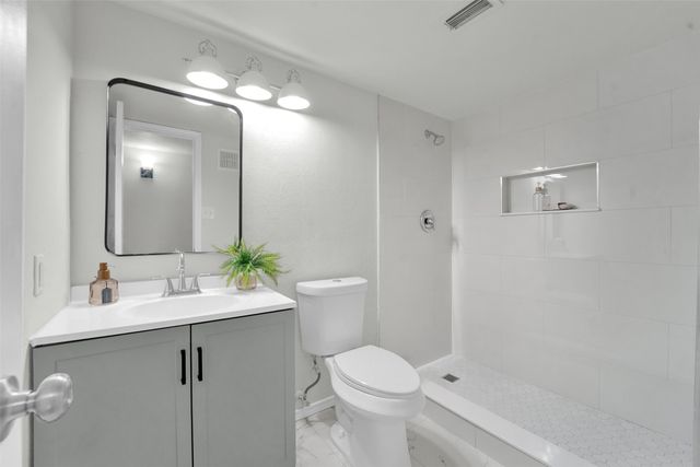 1300 Rivercrest Boulevard, Allen, TX 75002