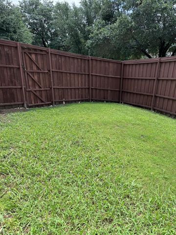 9702 Windy Hollow Drive, Irving, TX 75063