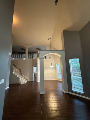 9702 Windy Hollow Drive, Irving, TX 75063