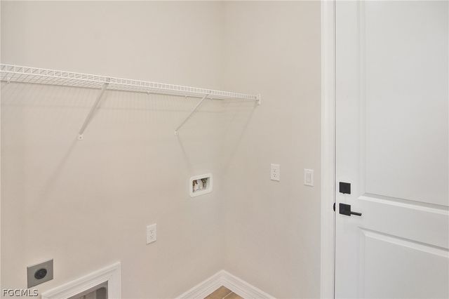 1906 NW 28th AVE, Cape Coral, FL 33993