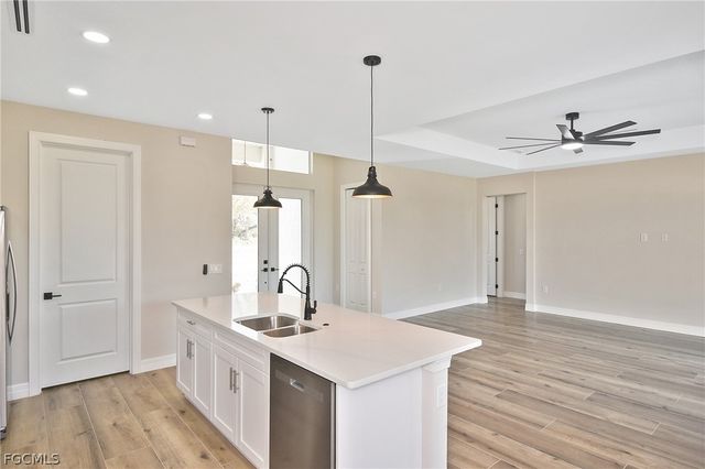 1906 NW 28th AVE, Cape Coral, FL 33993