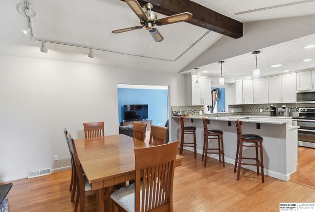 715 S 154th Street, Omaha, NE 68154