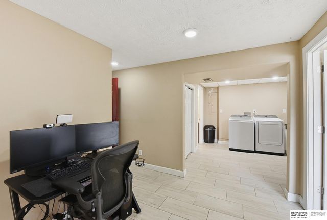 715 S 154th Street, Omaha, NE 68154