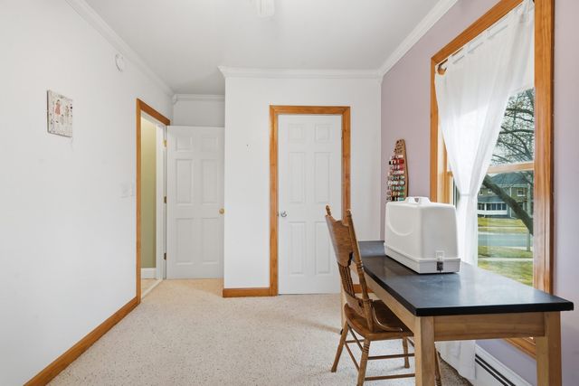 1221 6th Avenue, Dewitt, IA 52742