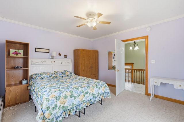 1221 6th Avenue, Dewitt, IA 52742