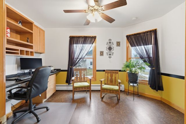 1221 6th Avenue, Dewitt, IA 52742